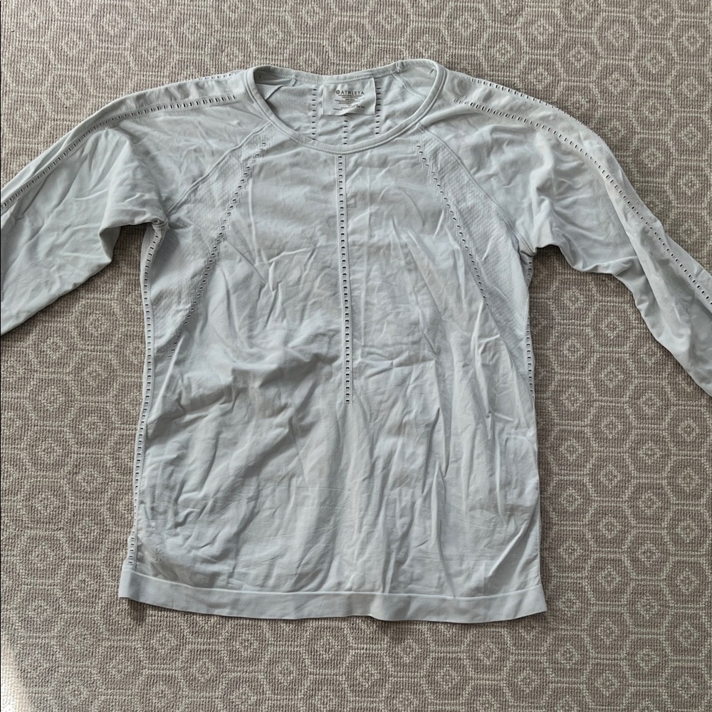 Athleta Light Gray Long Sleeve Tee